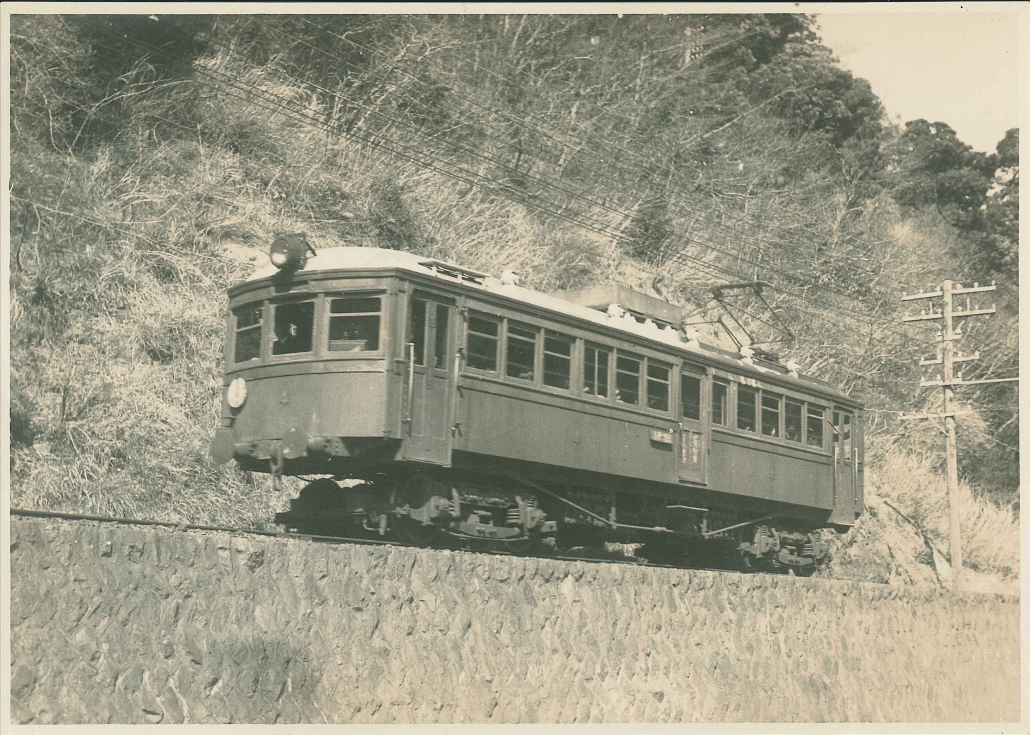 1919年開業から走り続ける箱根登山電車を象徴するレトロ車両 箱根