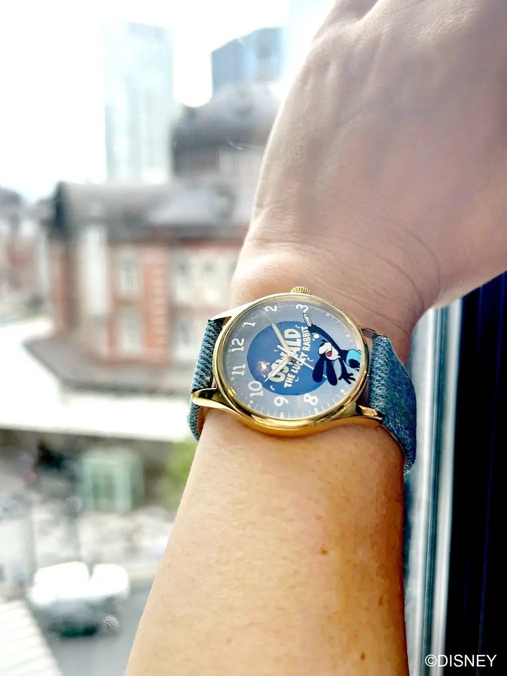ディズニー ドナルド90周年 腕時計 オズワルド100周年限定フィギュア