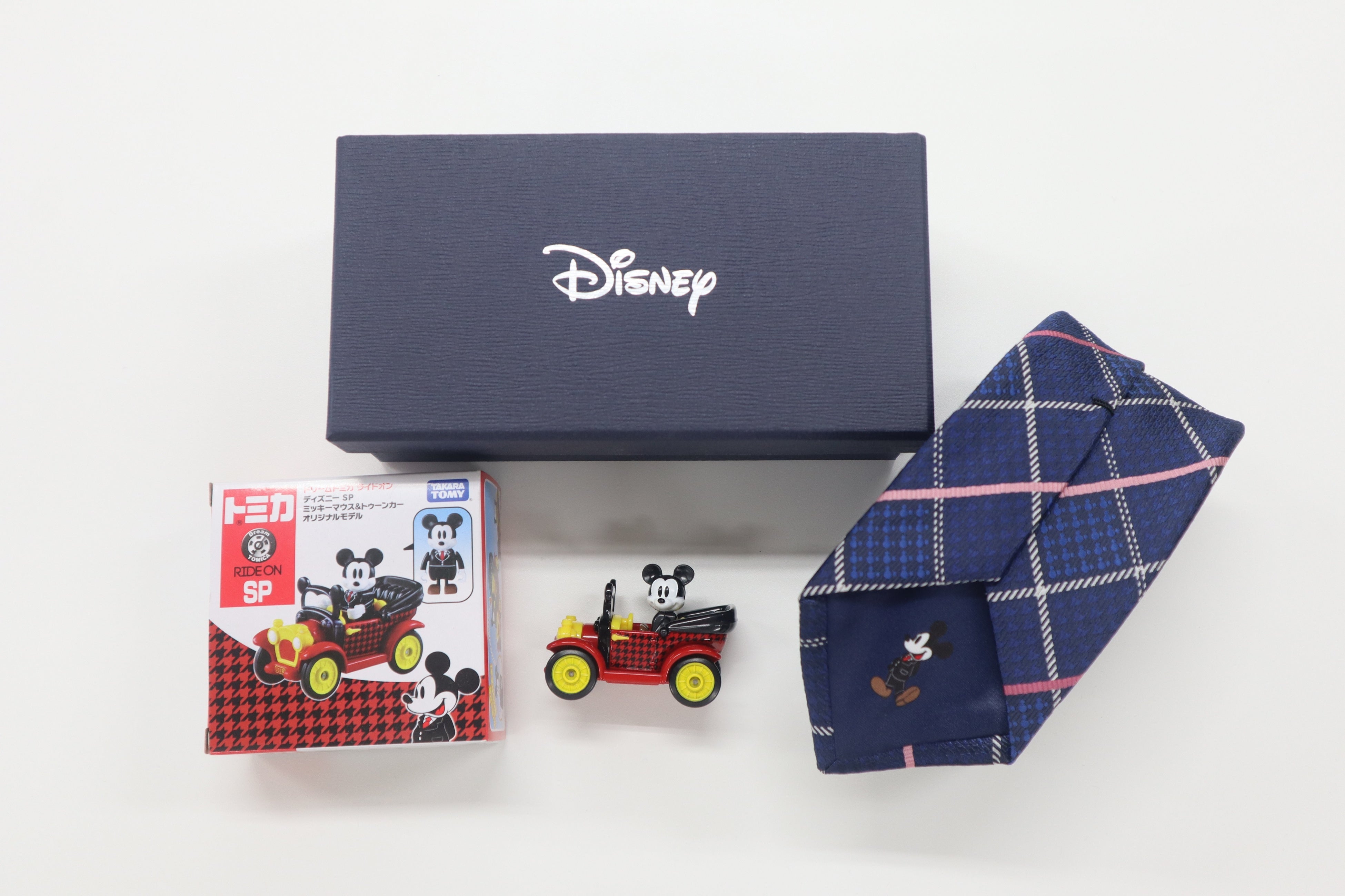 昨年大好評につきほぼ完売！「ディズニー」「トミカ」との共同企画第2