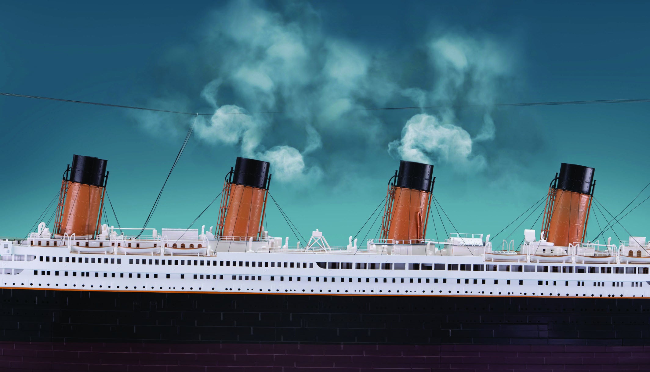 メタルボディで幻の豪華客船が甦る！「タイタニック号をつくる」創刊