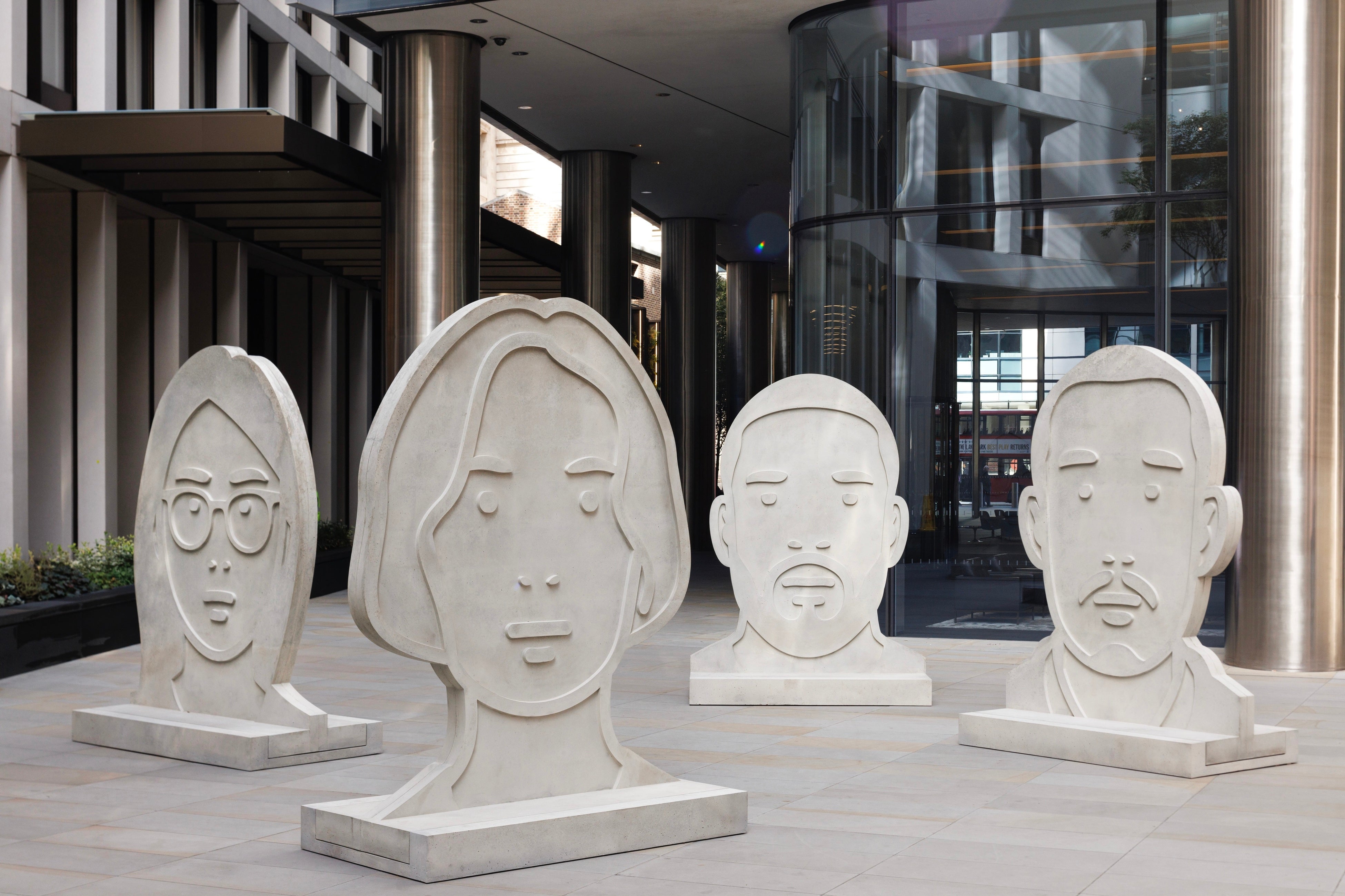 GINZA SIX 新作アート＞ジュリアン・オピーの最新作「Marathon. Women