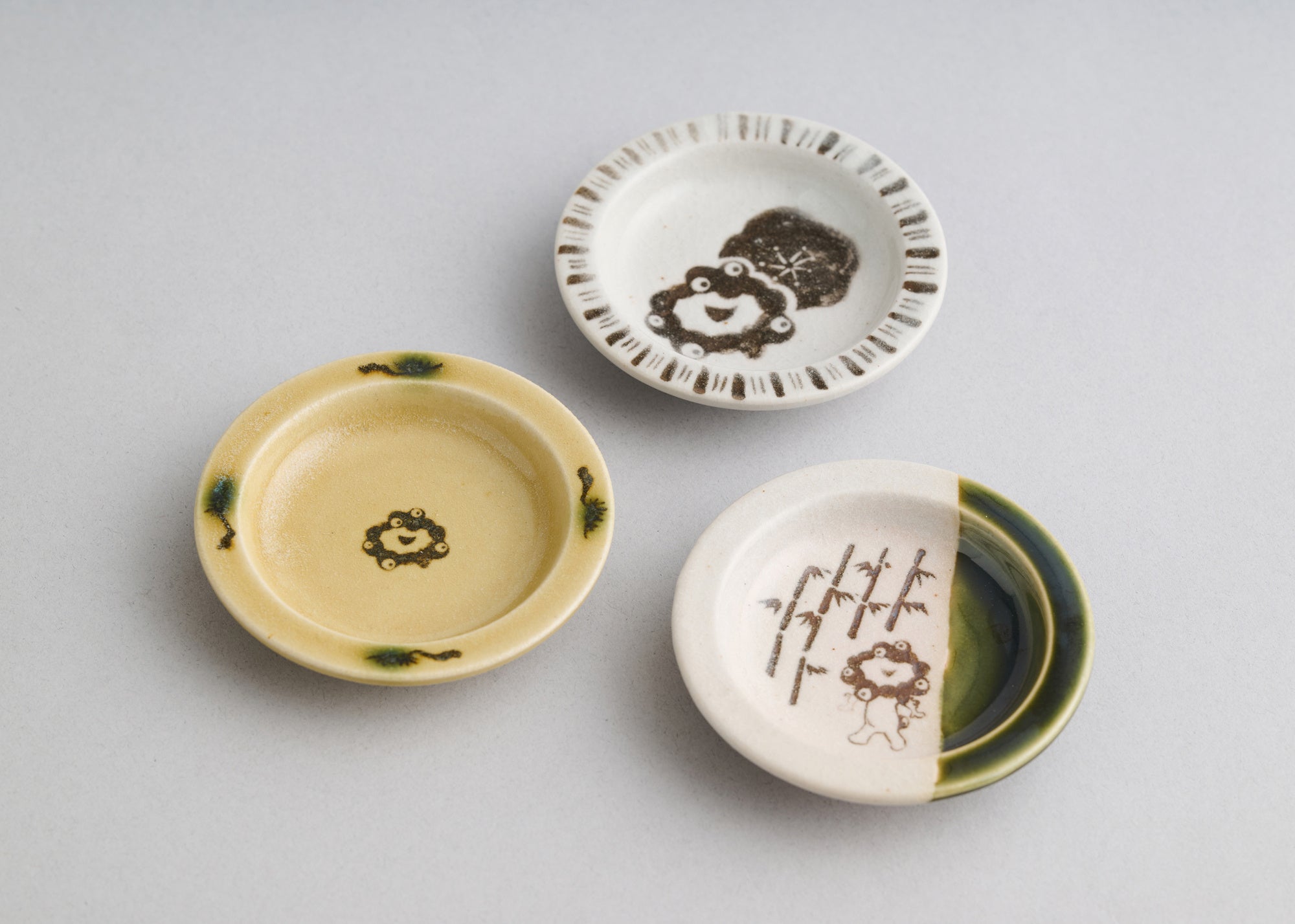 大阪・関西万博】だるまに豆皿、お