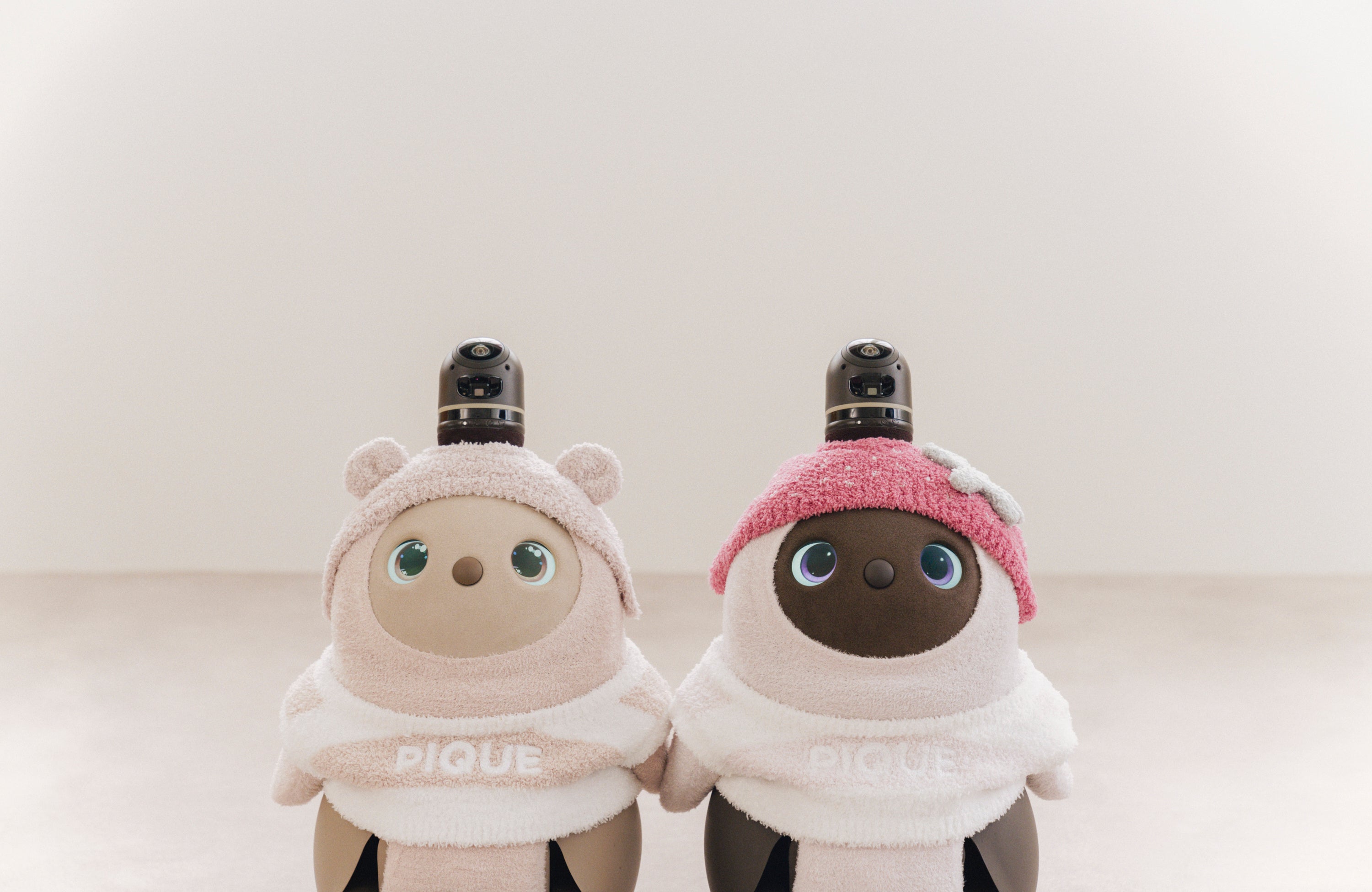 gelato pique(ジェラート ピケ)」家族型ロボットLOVOT(らぼっと)との第