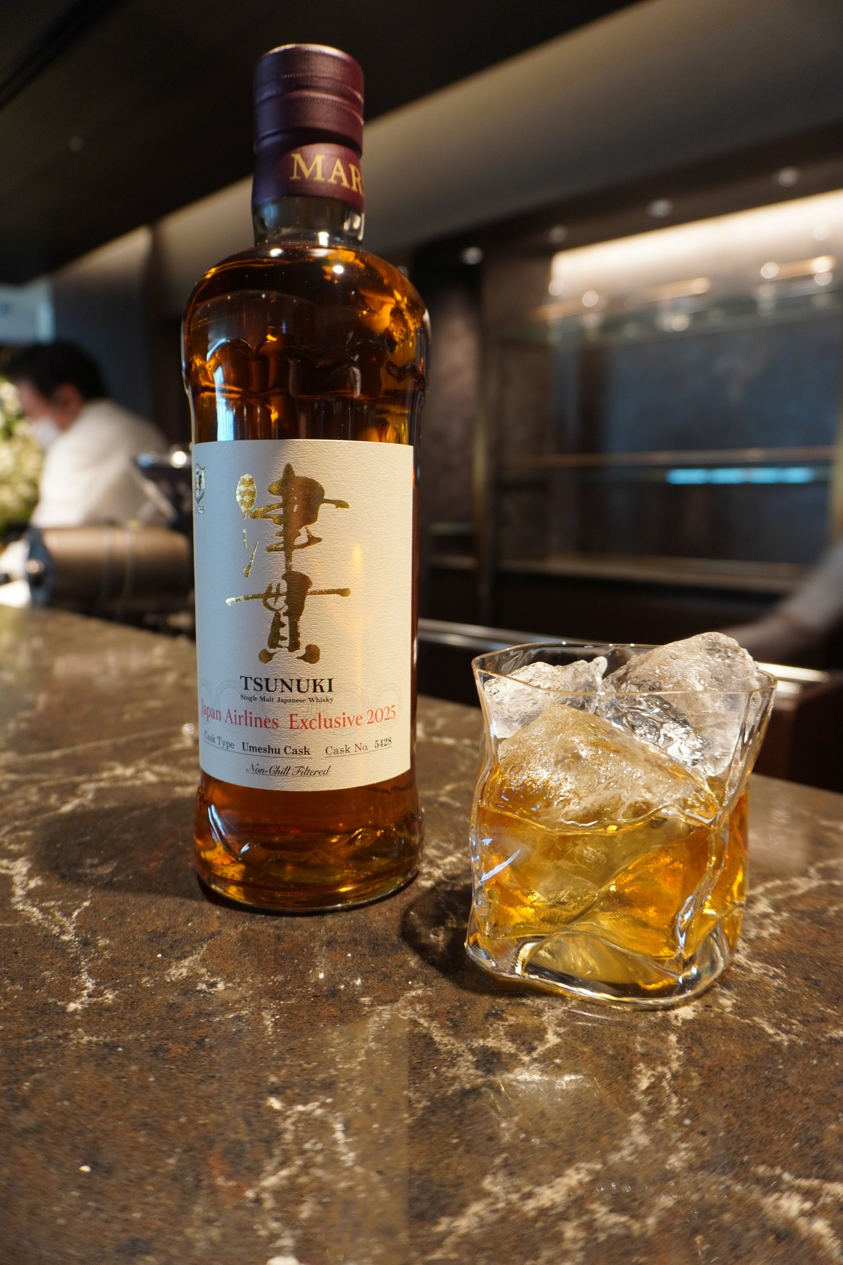 シングルモルト津貫 JAL EXCLUSIVE 2025」が国際線 機内販売に登場