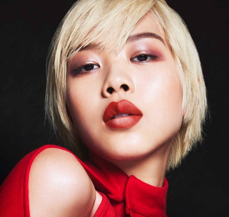 ルージュ アンリミテッド アンプリファイド』 からひと塗りでつけたて