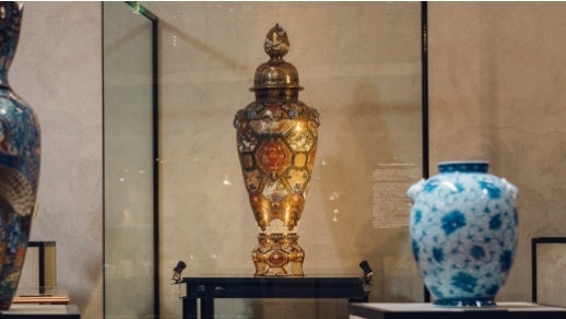 深川製磁】有田焼の伝統 日本の名窯 宮内庁御用達 深川製磁 染付山水絵