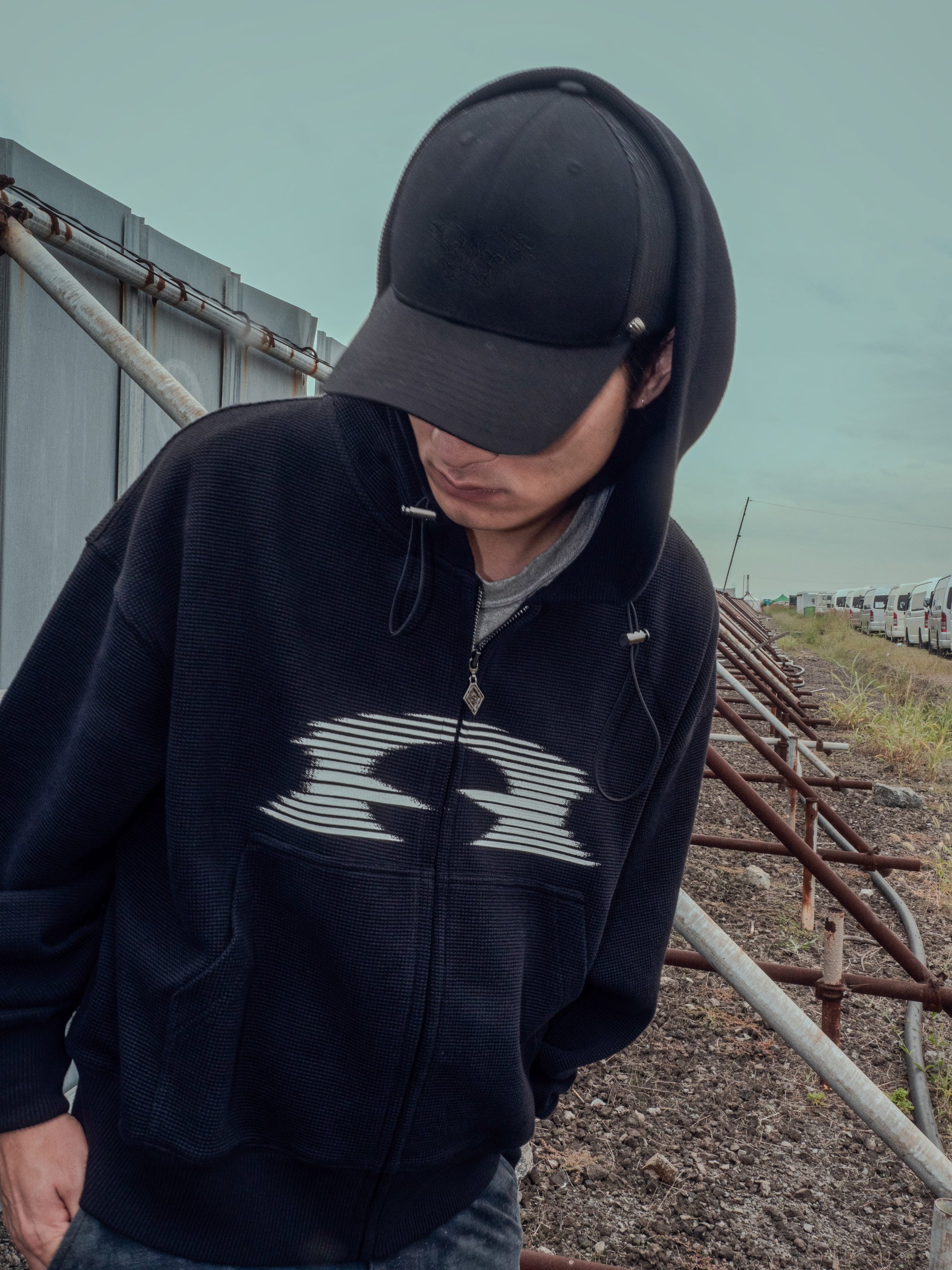 SUPPLIER」とロックバンド「Age Factory」がコラボコレクション“AGE