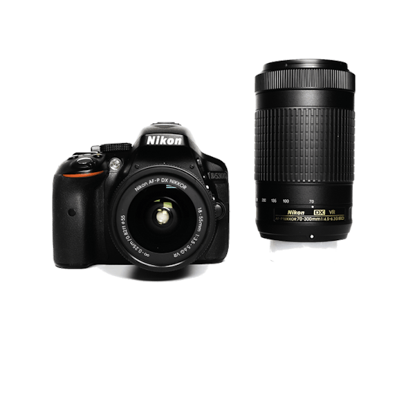 ❤Nikon D5300 ダブルレンズ カメラバッグ付 Wi-Fi搭載 S数極少 ニコン