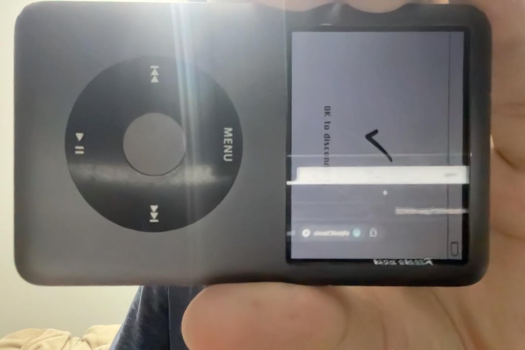助けて！！！ iPod classic 160GB が「OK to disconnect」の画面から