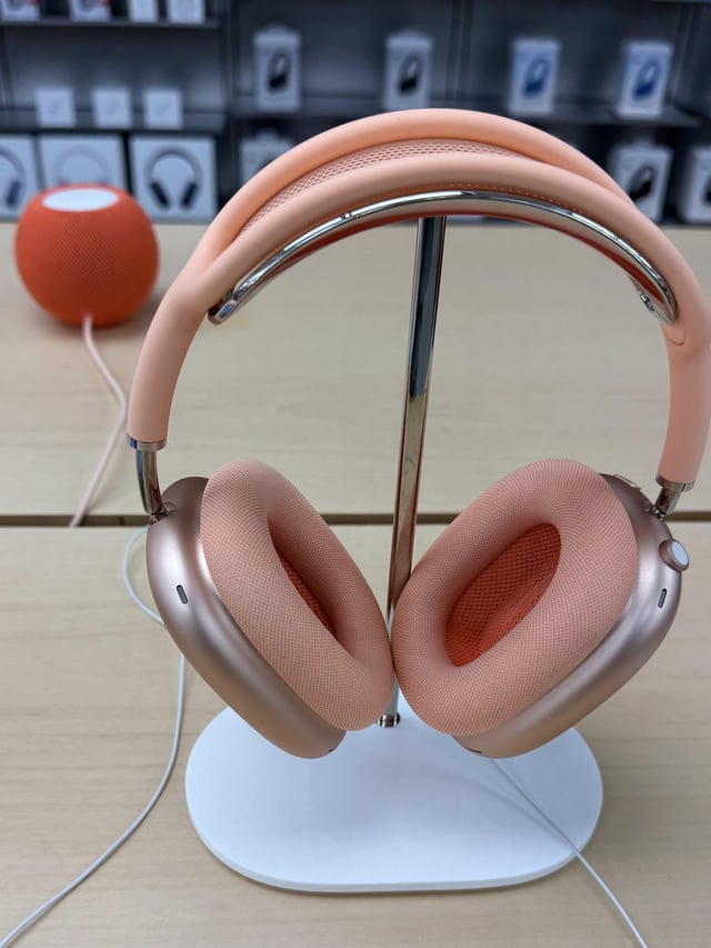 オレンジのUSB-C AirPods Maxは、本当にオレンジじゃないんだよね