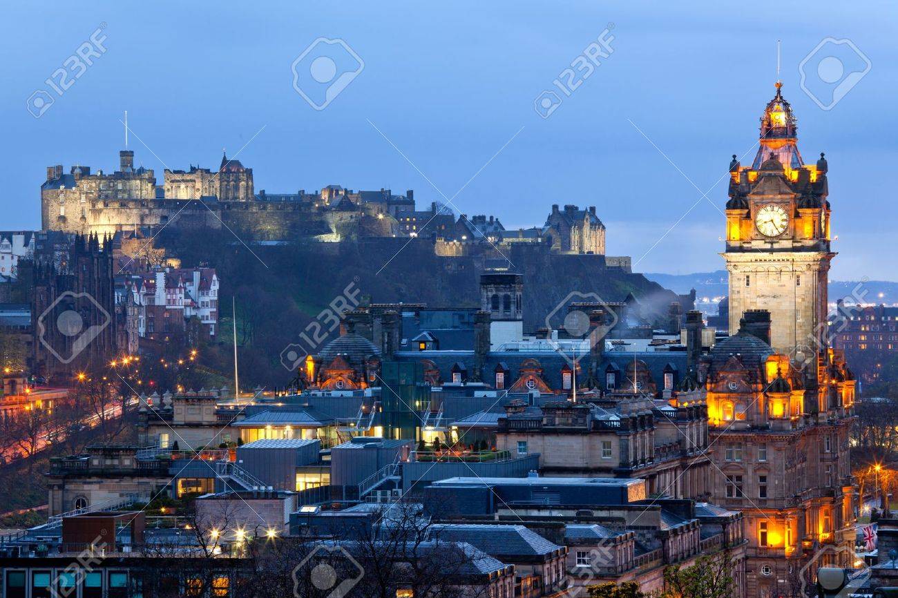 1979年冬夕暮れエディンバラNewTownからOldTownを望む 1979年冬夕暮れ