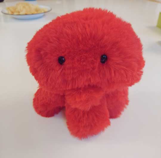 ちょっと変わった「山のぬいぐるみ」がかわいくて癒やされる