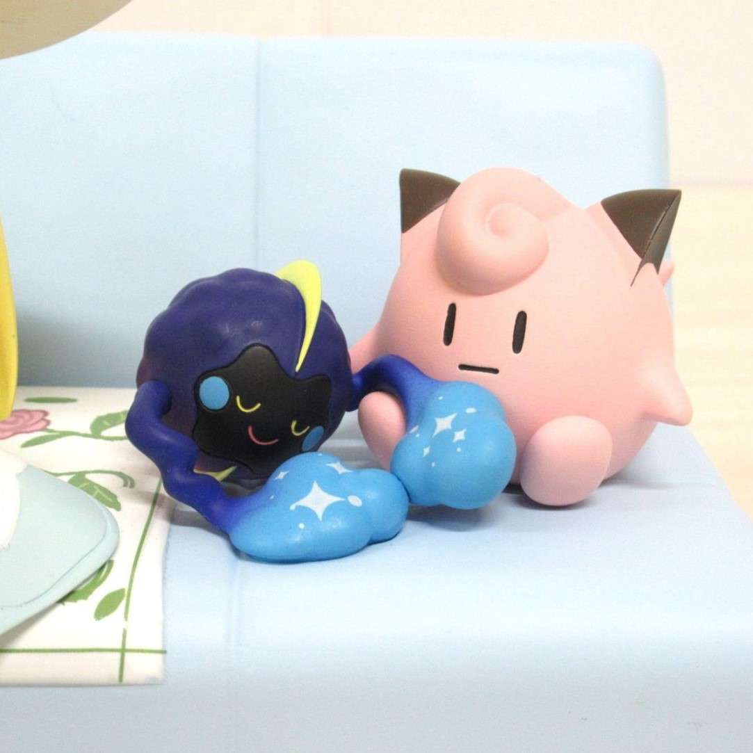 フィギュア リーリエ＆コスモッグ（☆2個☆） フィギュア リーリエ