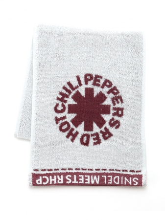 SNIDEL』と『Red Hot Chili Peppers』の初のフィーチャリング