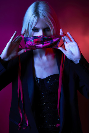 YOSHIKIの着物ブランド「YOSHIKIMONO」から待望のマスクが遂に発売