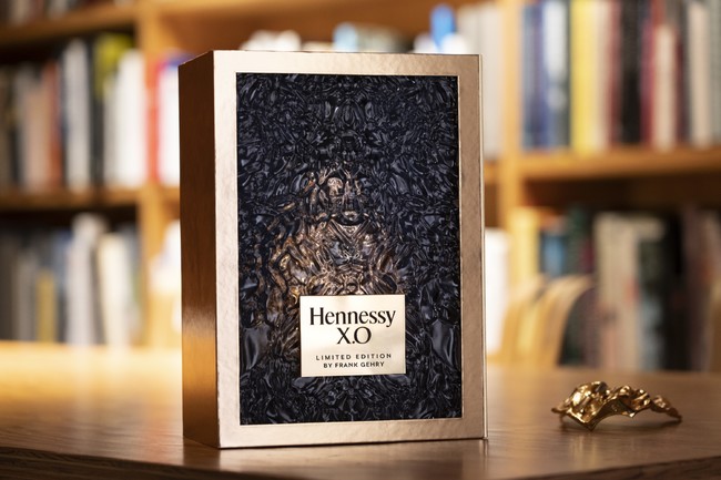 ヘネシー X.O - 150周年 - 建築界の巨匠フランク・ゲーリーとの