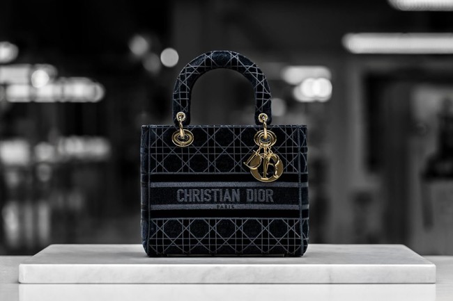DIOR】「レディ ディーライト」最新作がベルベット仕様で登場