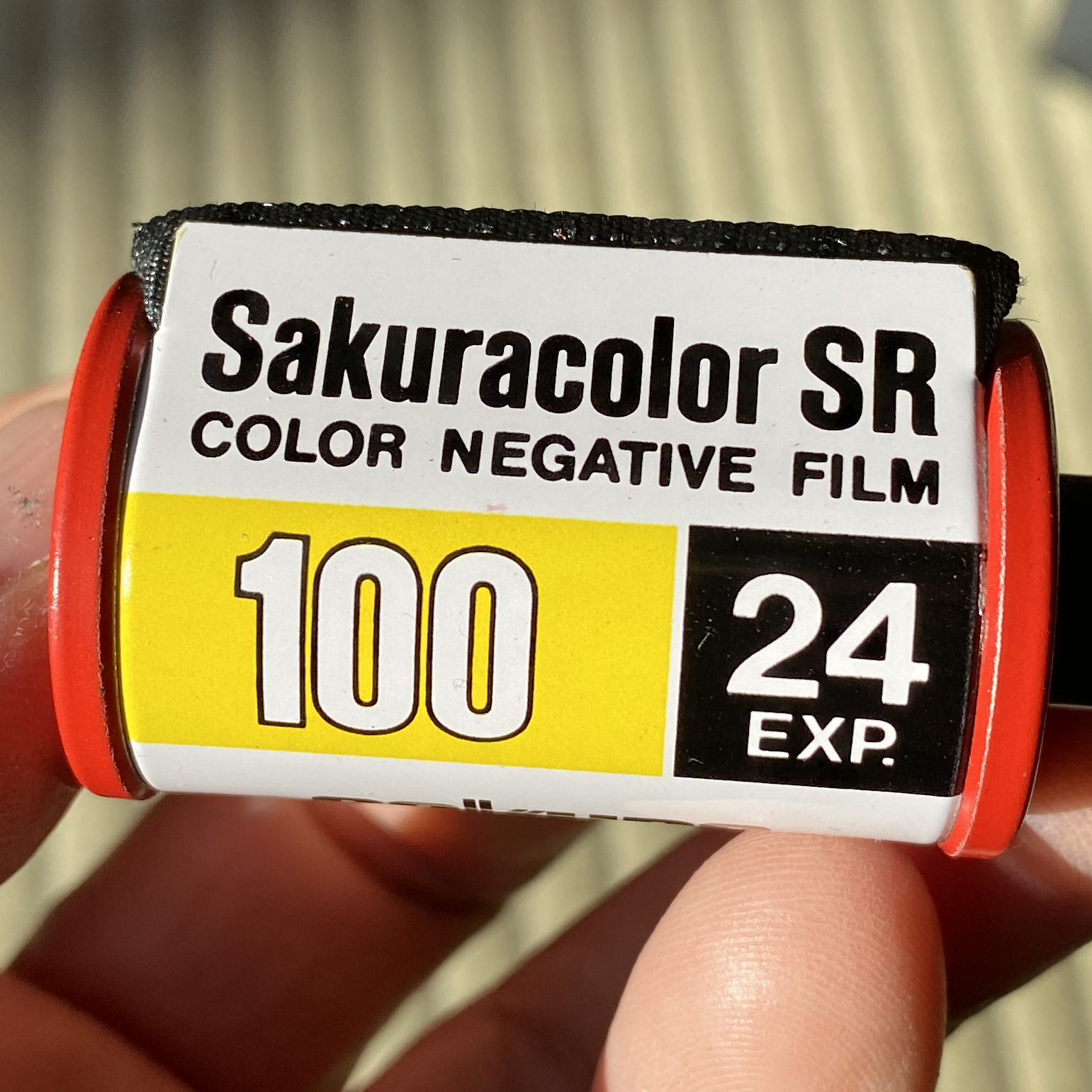 ピッカリコニカから出てきたサクラカラーSR100 24枚撮り（カラーネガ