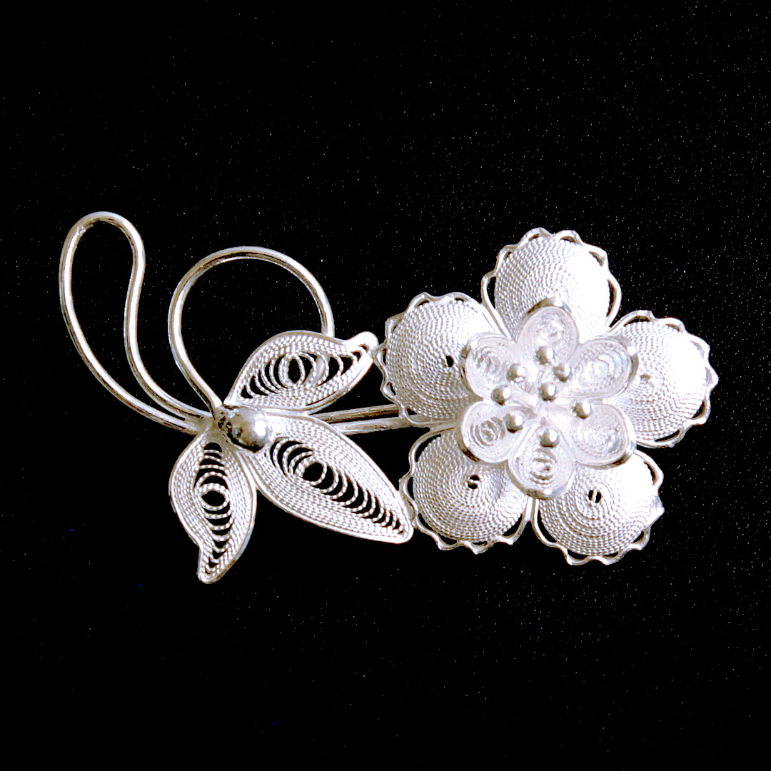 蘭のブローチアクセサリー！オーキッドの銀線細工フィリグリー