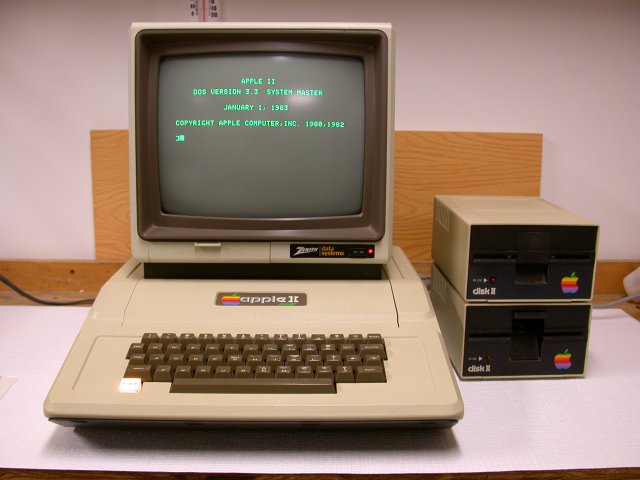 Apple II Plus コンピュータ MODEL NO. A2S1016 Vintage Apple II Plus