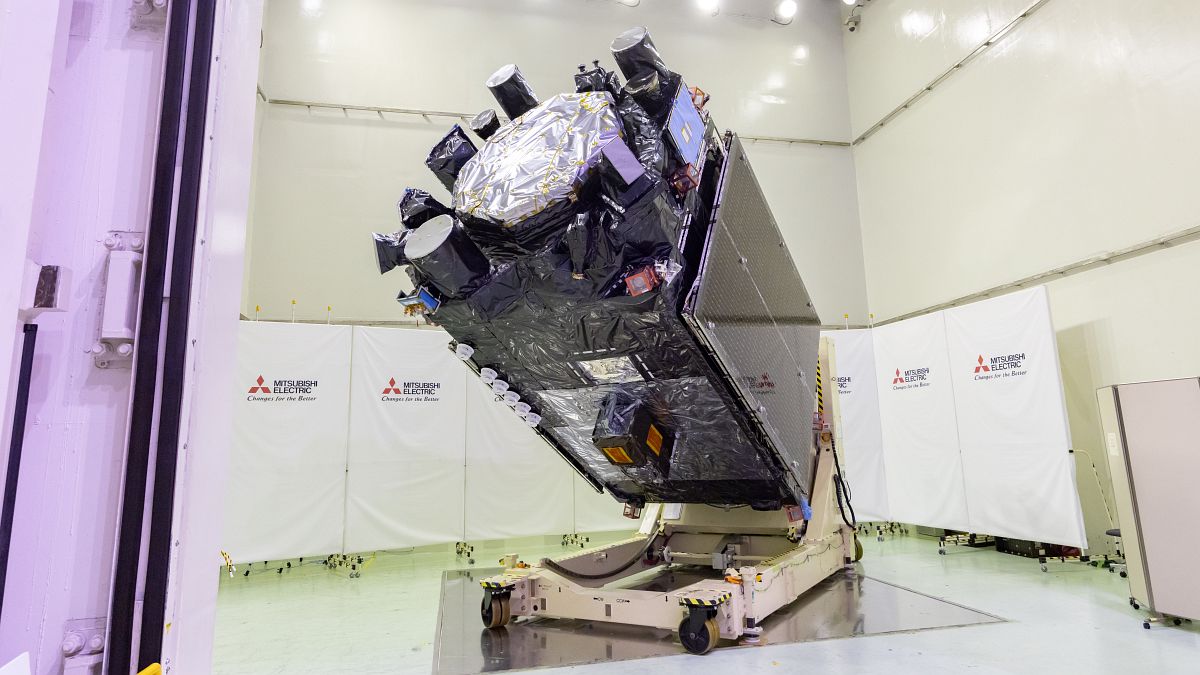 報告] みちびき7号機の機体公開｜イベント情報｜みちびき（準天頂衛星