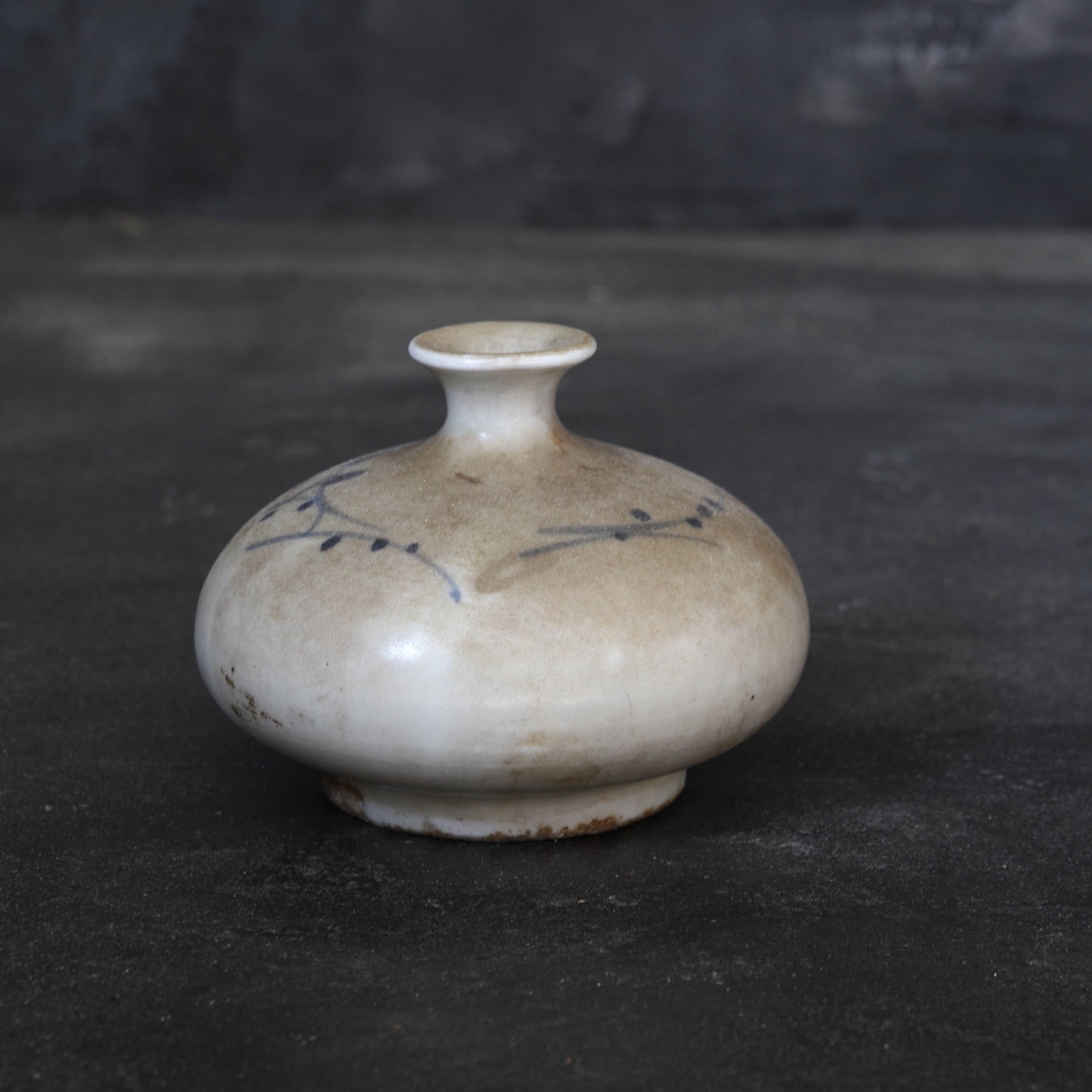 伊万里焼蛸唐草油壺 古伊万里 油壺、蛸唐草、アンティーク 【公式通販】