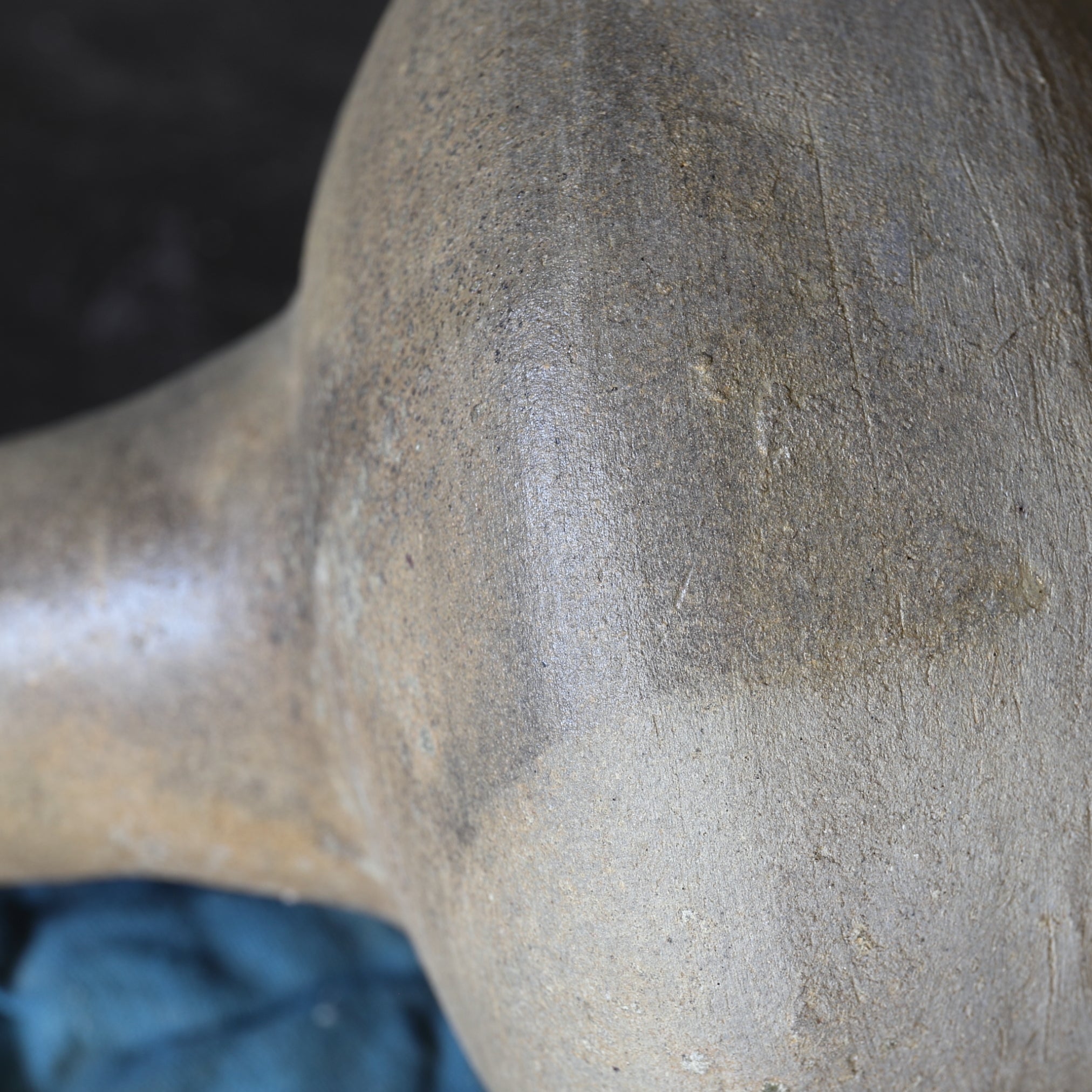 飛鳥時代 須恵器 長頚壺（592–710 CE） | 入蘆花（ロカニイル）