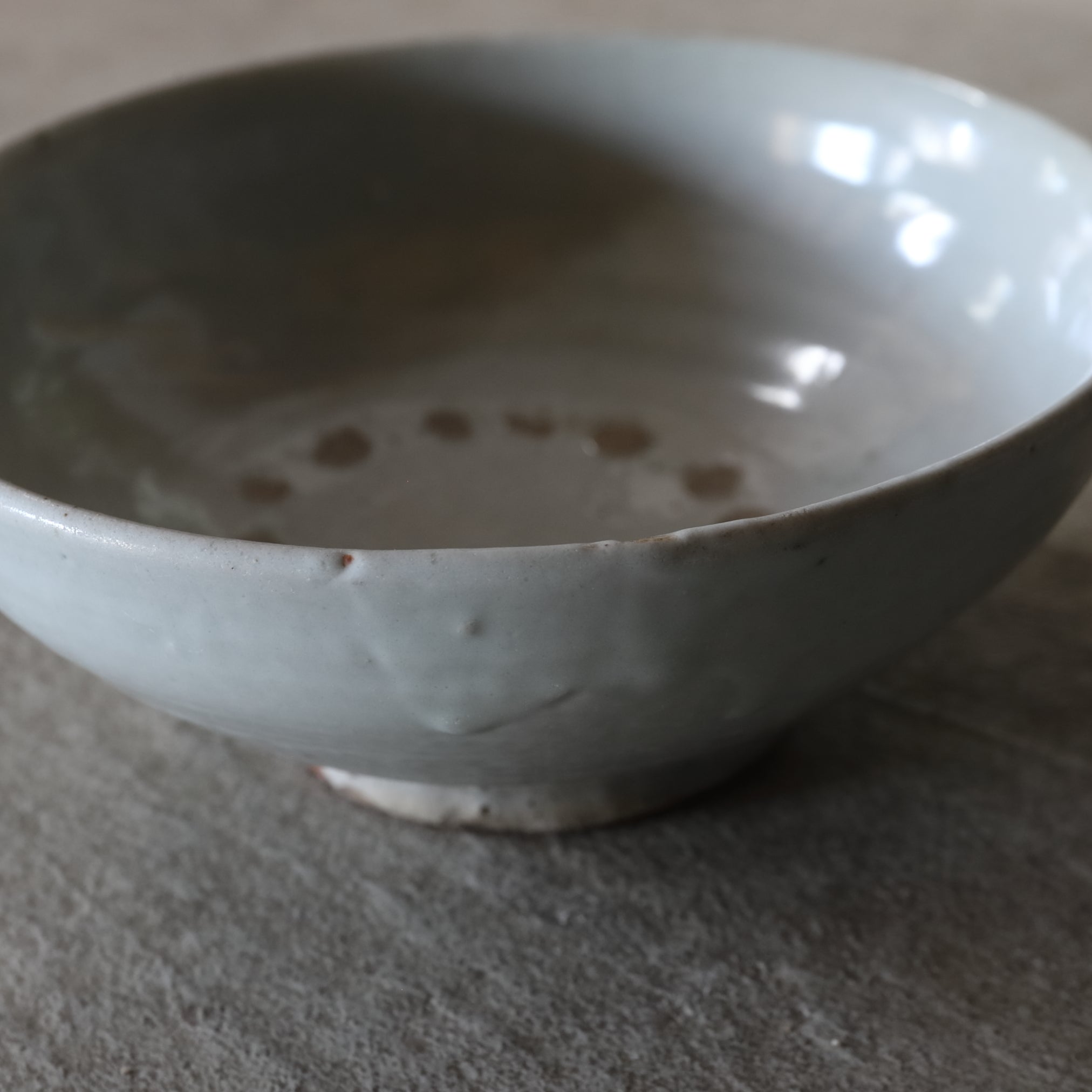李朝 白磁茶碗 抹茶碗（1392–1897 CE） | 入蘆花（ロカニイル）