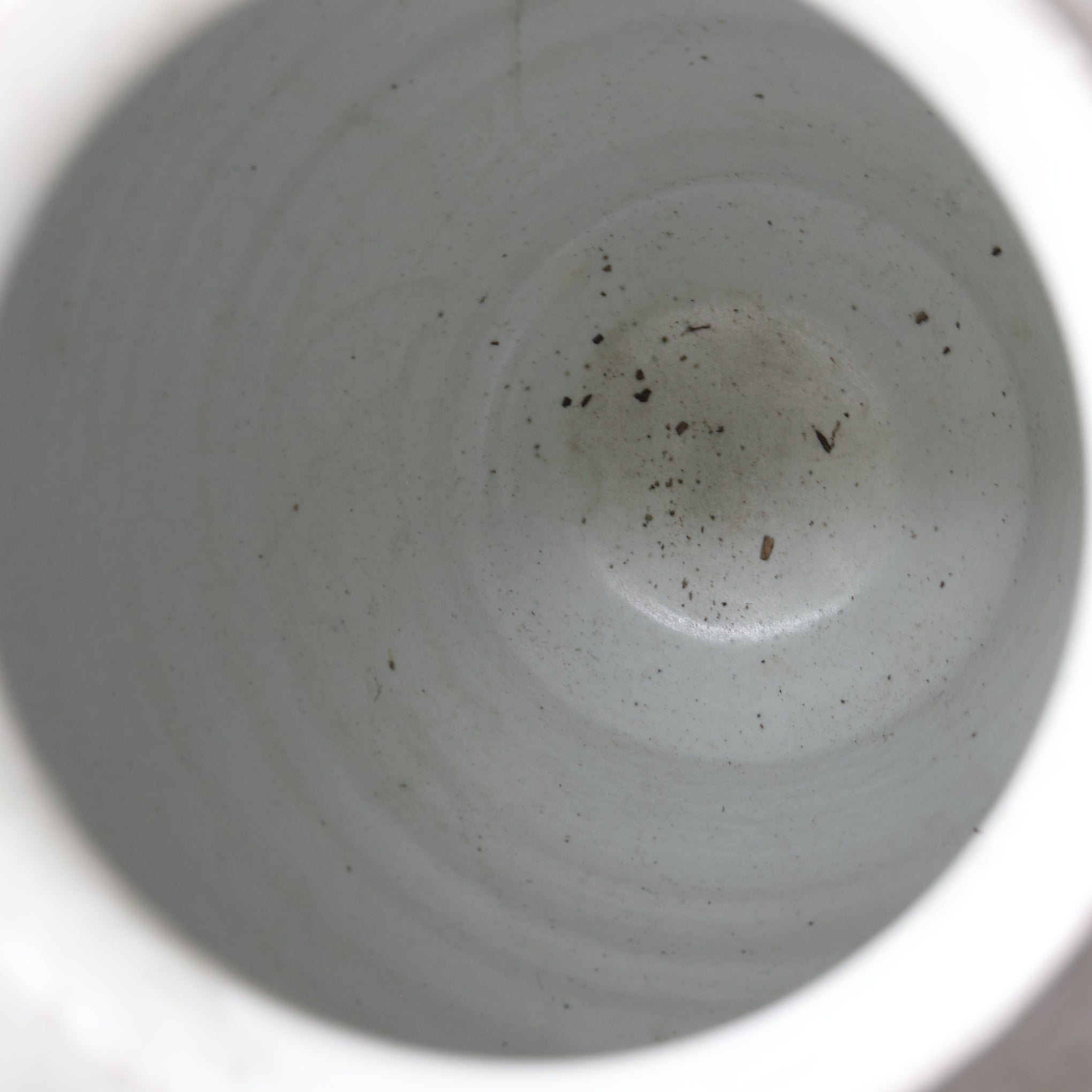 李朝 白磁瑠璃釉四耳壺（1392–1897 CE） | 入蘆花（ロカニイル）