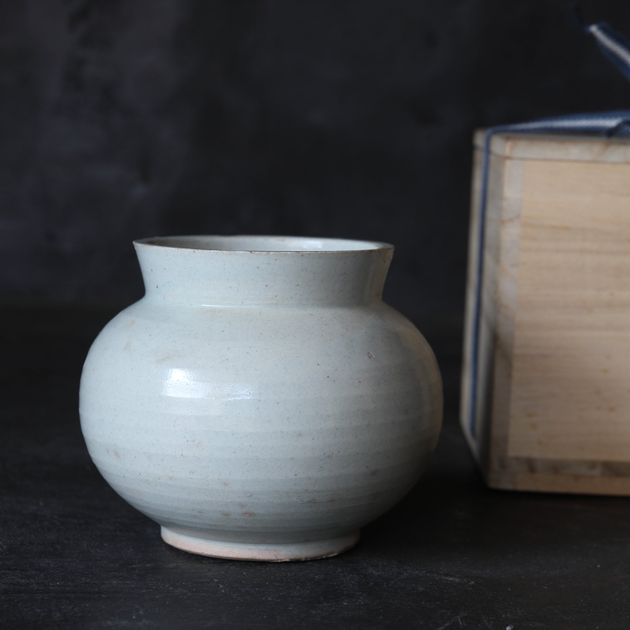 李朝 壺 小壺 白磁 花瓶 花生け 李朝 白磁 小壺 高さ11cm 花入 - メルカリ