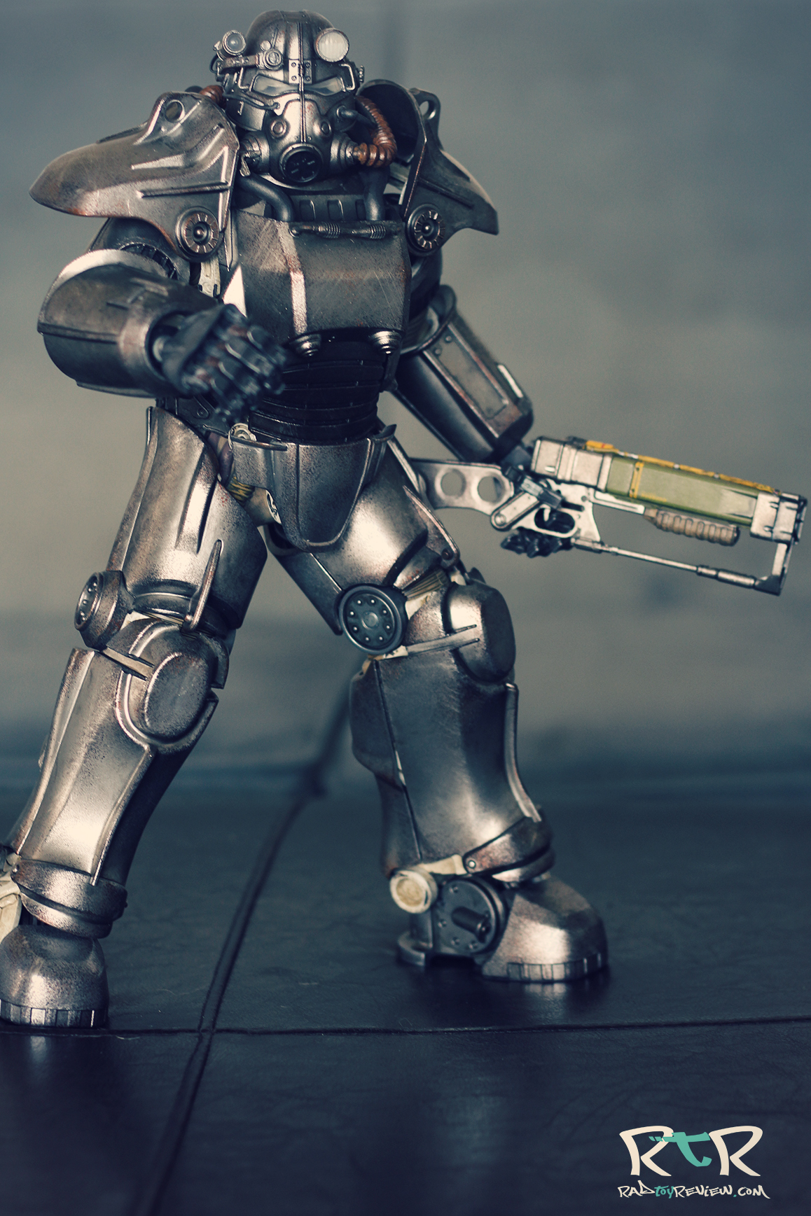 Review* Threezero's Fallout 4 T-45 | Rad Toy Review