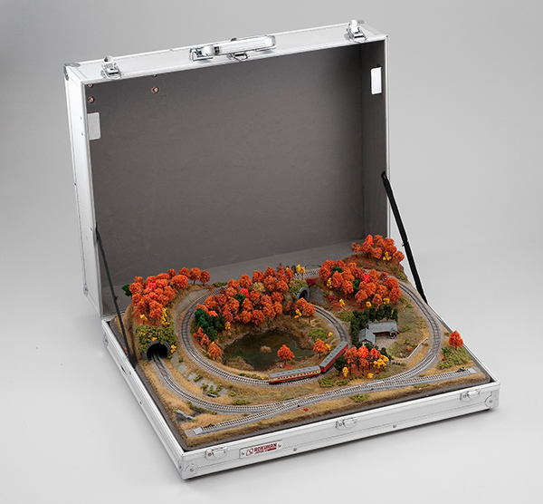 トランクにぎゅっと閉じ込めた情景… Zゲージで楽しむミニマムジオラマ