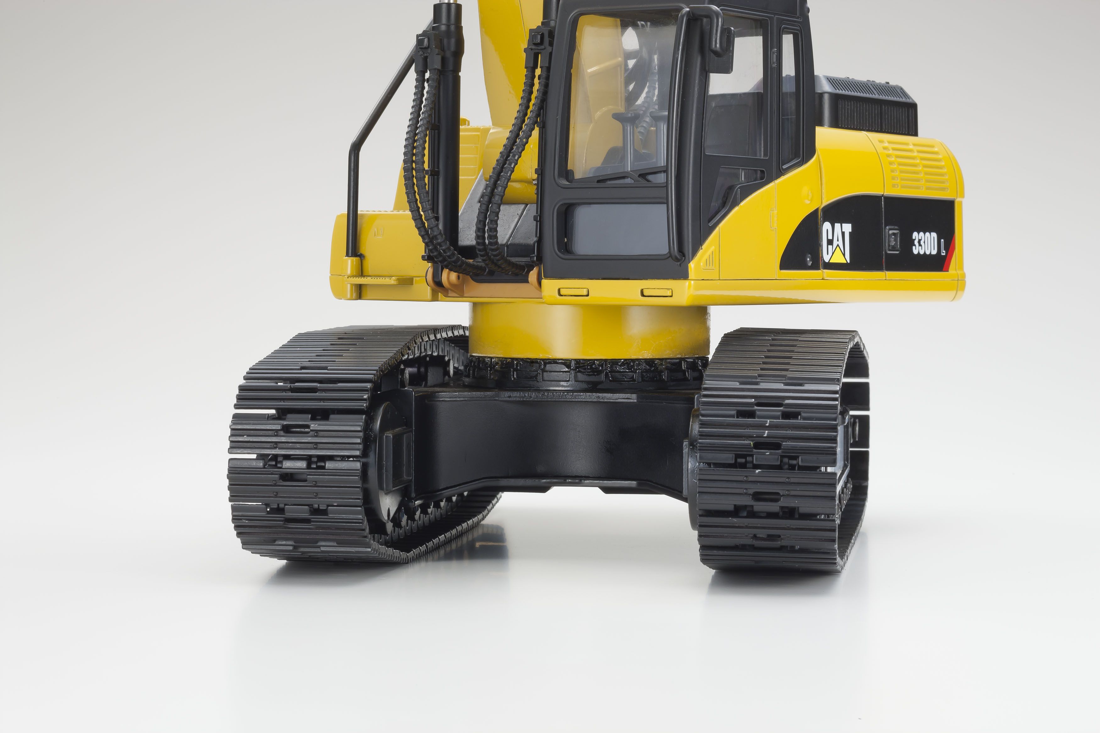 CAT 330D L RC 重機 完成品 1/20 ラジコン ダイキャスト Amazon.com