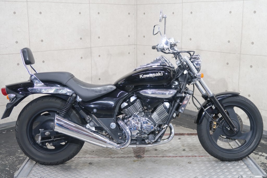 カワサキVN250AEエリミネーター タンク シルバー/ブラック。 カワサキ