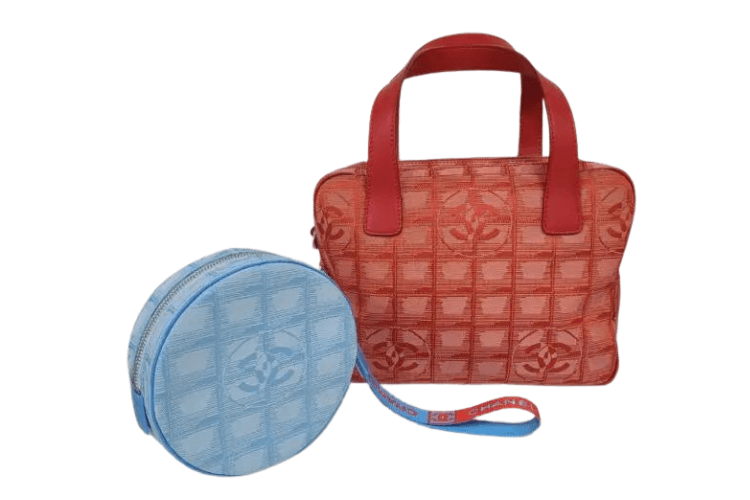 正規品✨美品/ニュートラベルMM】シャネル トートバッグ 赤 レザー