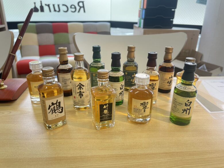 愛知県常滑市のお客様より、山崎 白州 響 などミニチュアボトルを