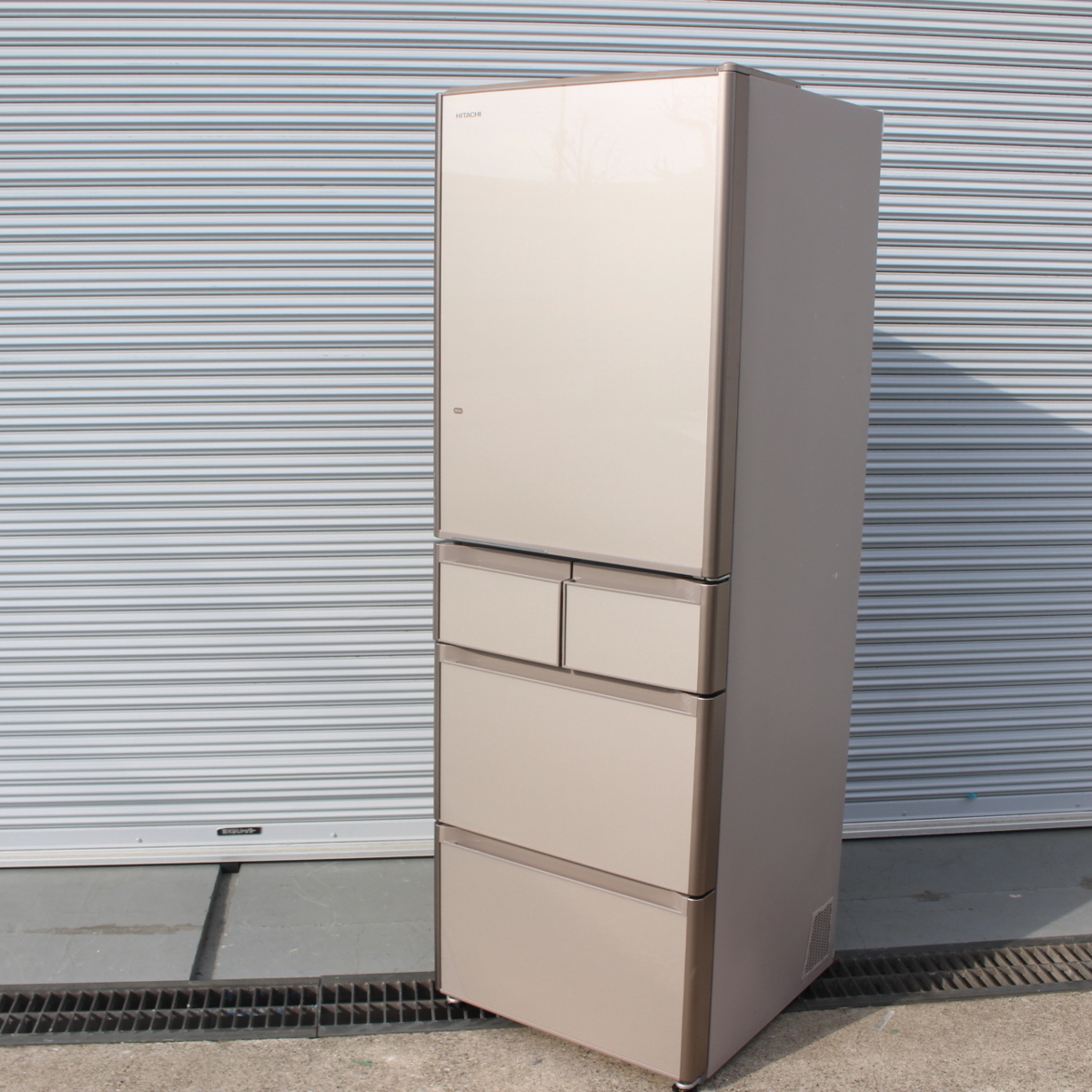 日立 冷蔵庫 R-S4200F(XN) 401L 真空チルド2016年製 日立 冷蔵庫 R