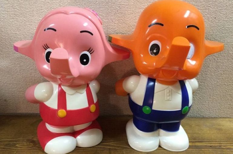 サトちゃんの貯金箱を江東区で買取させて頂きました。
