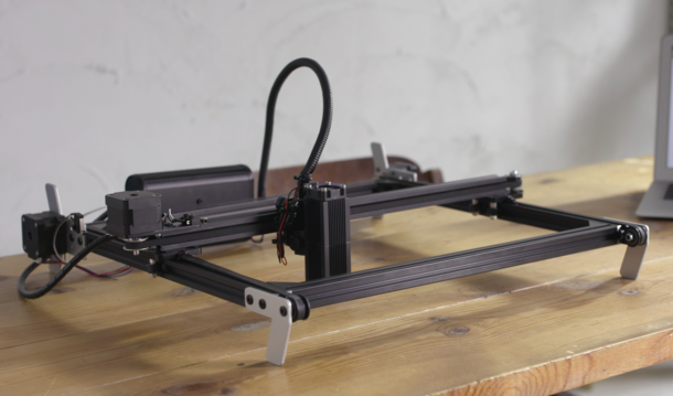 モノづくりが、変わる。5万円台のレーザー加工機 FABOOL（smartDIYs