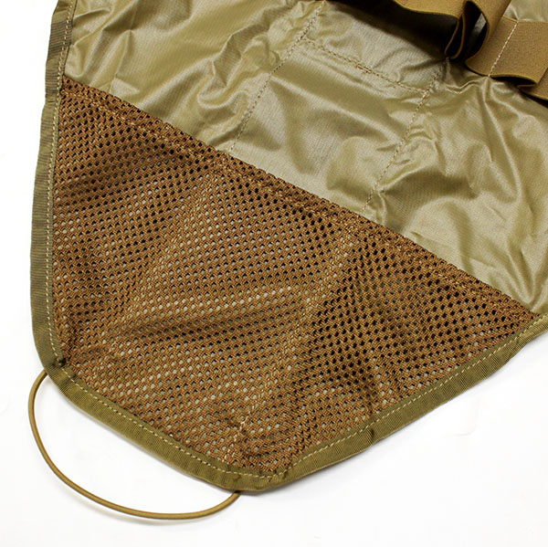 Direct Action MED POUCH Vertical | REALMENT