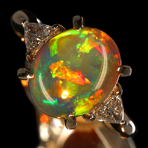 オーストラリアライトニングリッジ産ブラックオパール 3.7ct