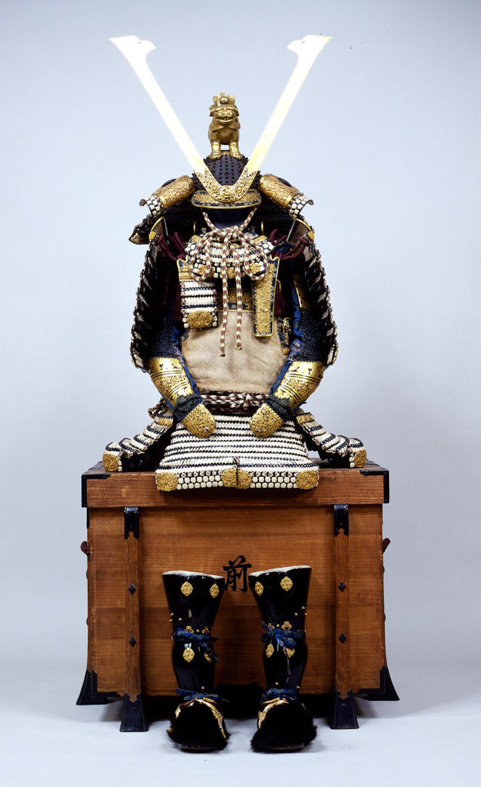 卯の花威大鎧 ［十六間星兜付］ | 兵庫県立歴史博物館:兵庫県教育委員会