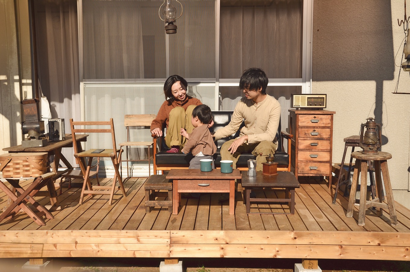 こんな暮らしいいな！古道具と家族に日々、愛を注ぐ。仲良しファミリー