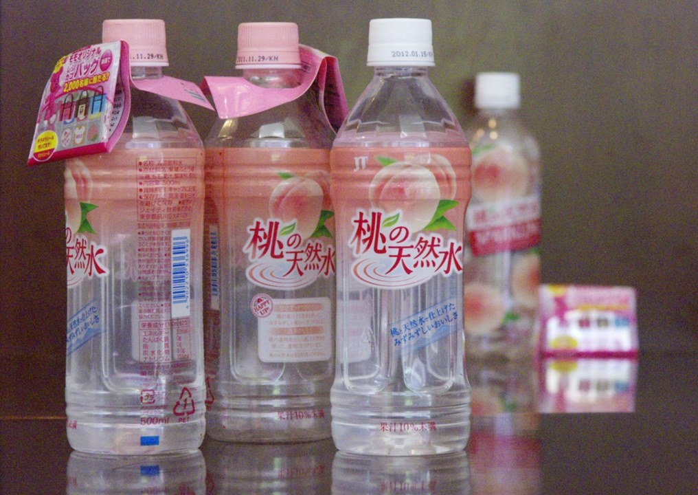 飲料ラベル ペットボトル コレクション 2000年頃 JT コーラ 桃の天然水