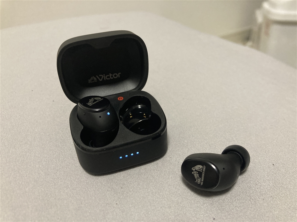 価格.com - 『ケースとイヤホン本体』JVC Victor HA-FX550T-B