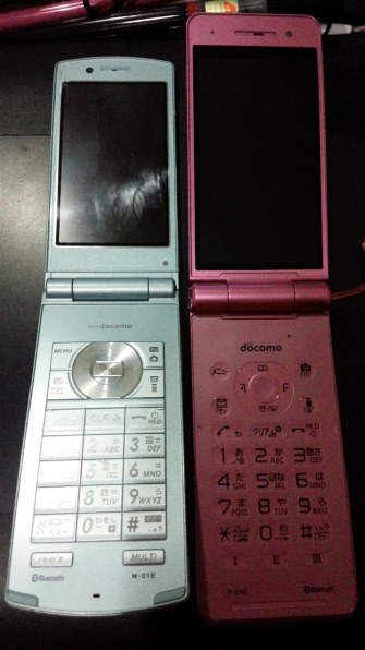 パナソニック docomo P-01G [ピンク] 価格比較 - 価格.com