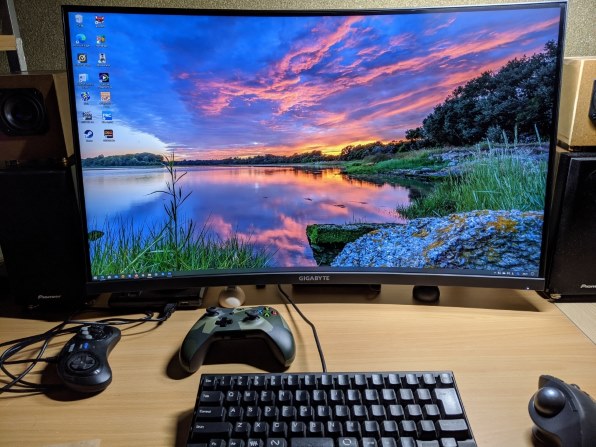 GIGABYTE G32QC1 32インチ 曲面ディスプレイ Amazon.co.jp: ゲーミング