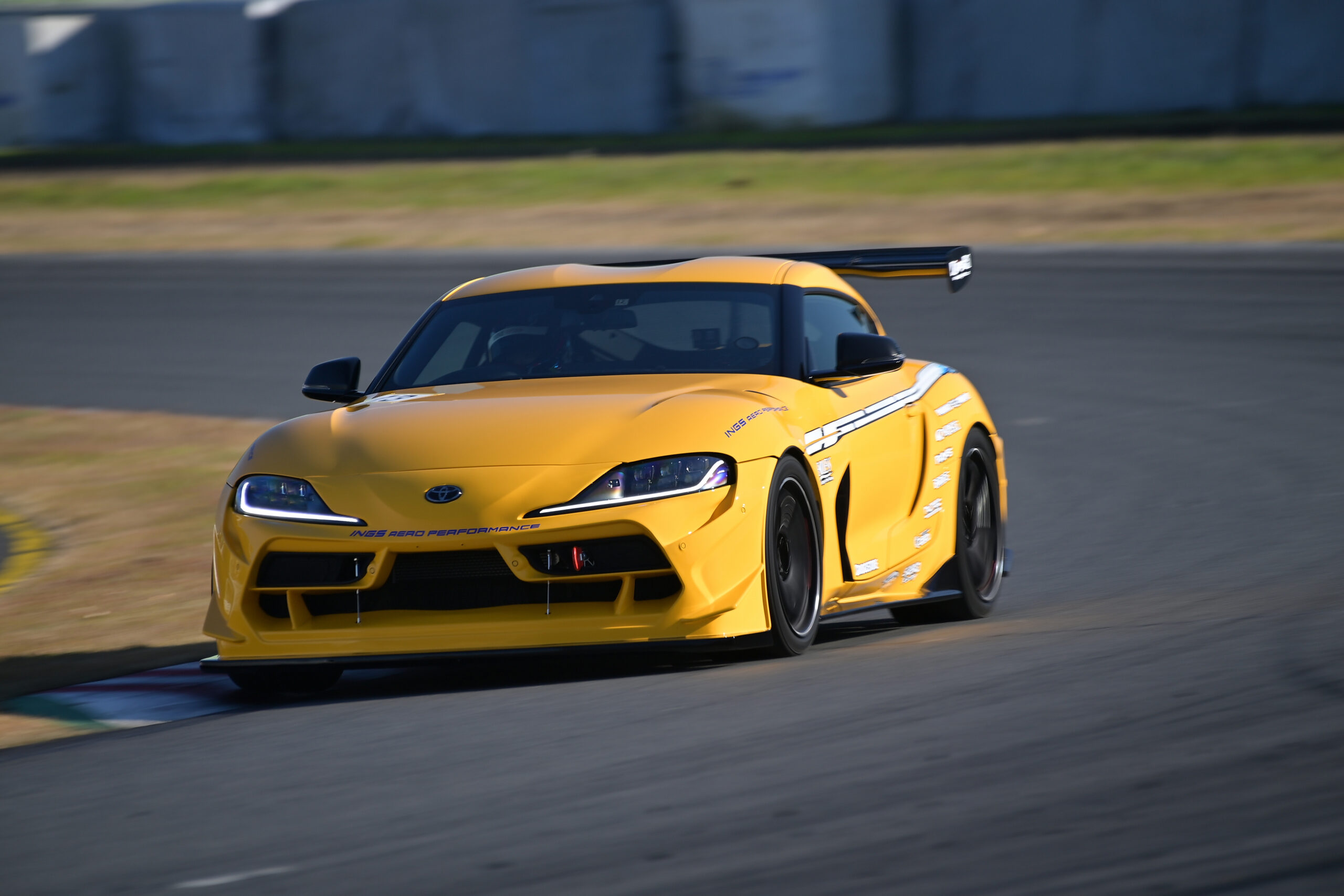 イングス DB02 スープラRZ「S耐でも効果を実証した新作バンパーを投入