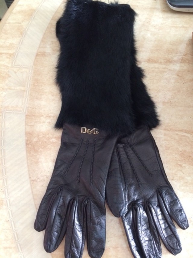 ブラック ゴールド ロゴ レザー DOLCE&GABBANA（ドルチェ & ガッバーナ