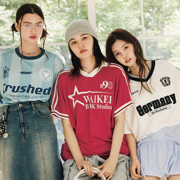 この一枚で可愛く盛れる♡白ミニ＆ユニホームTを今すぐ手に入れて